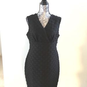 London Times Black Sleeveless Dress